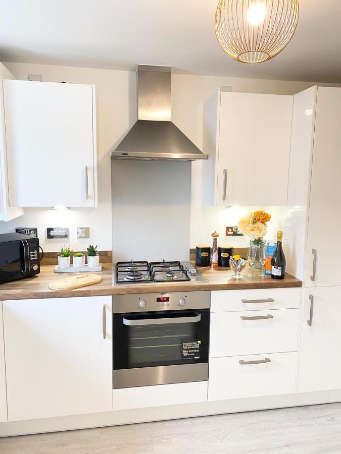 Tudors Esuites 3 Bed House Garden & Netflix Birmingam Exterior foto